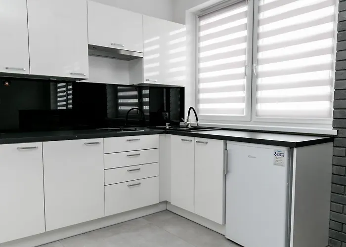 Apartament Z Lozem Malzenskim - Bezplatny Parking