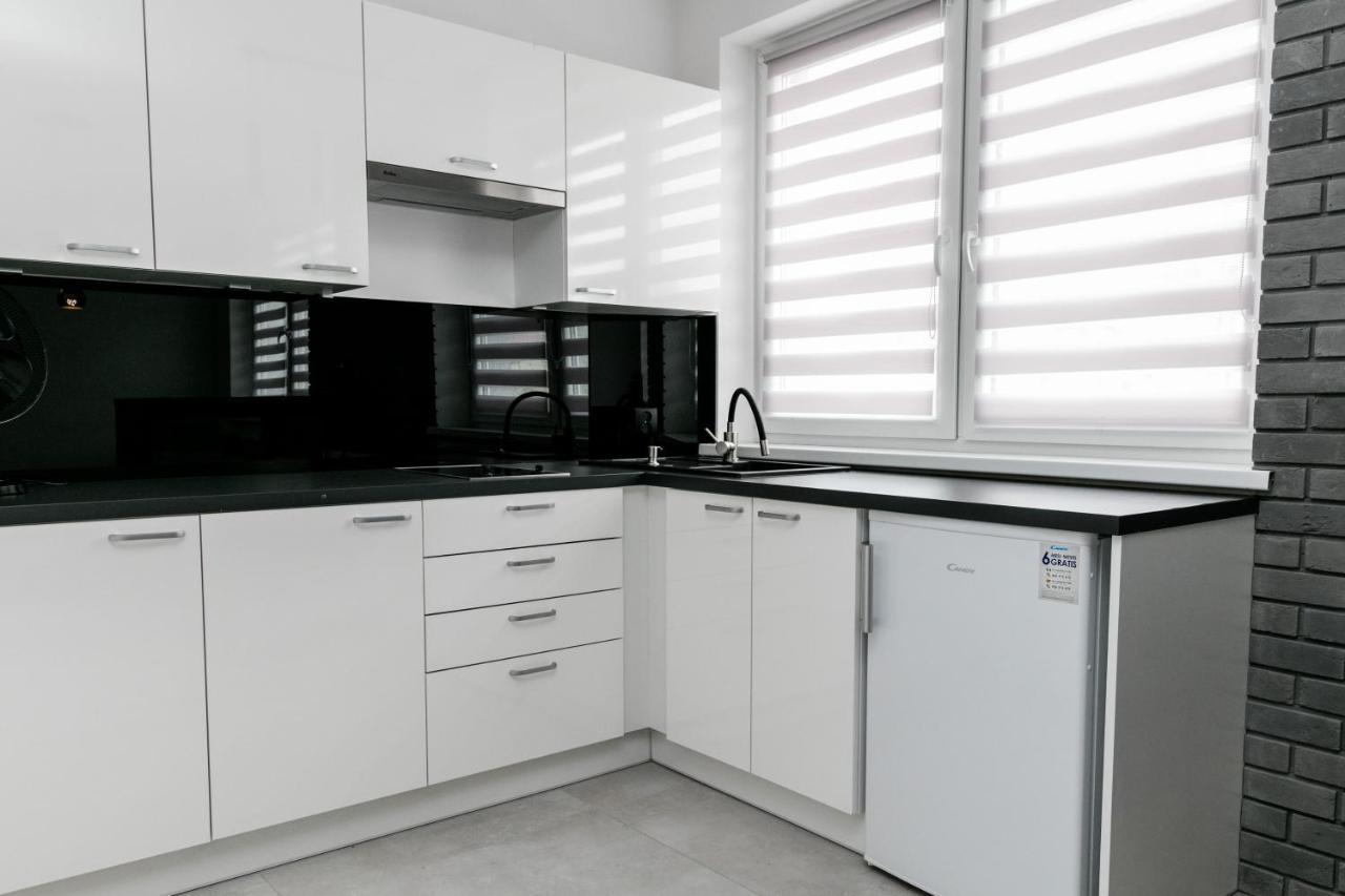 Z Lozem Malzenskim - Bezplatny Parking Apartment Poznan