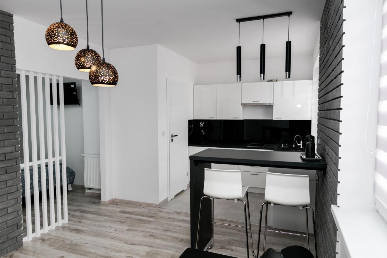 Z Lozem Malzenskim - Bezplatny Parking Apartment Poznan
