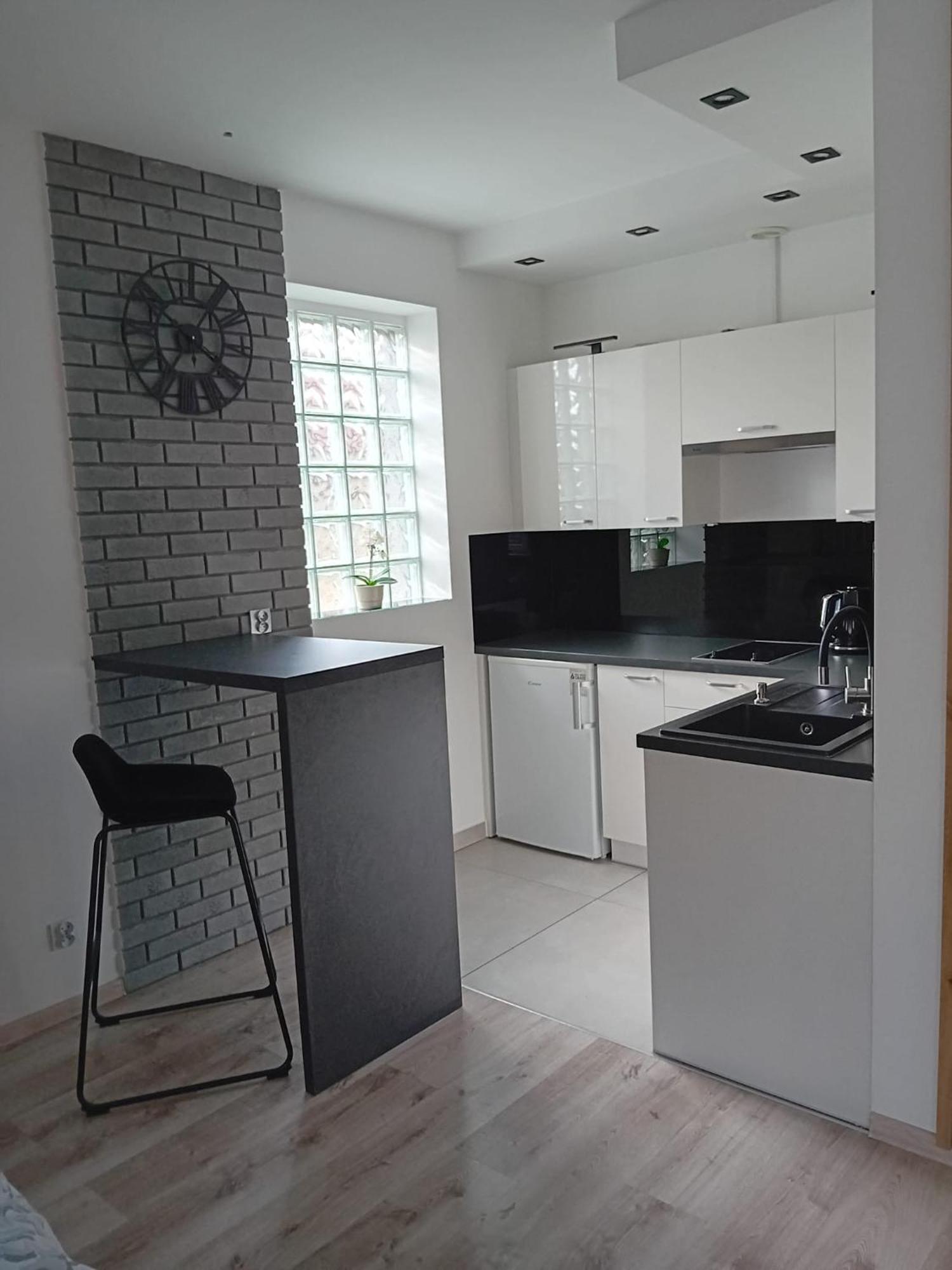 Z Lozem Malzenskim - Bezplatny Parking Apartment Poznan